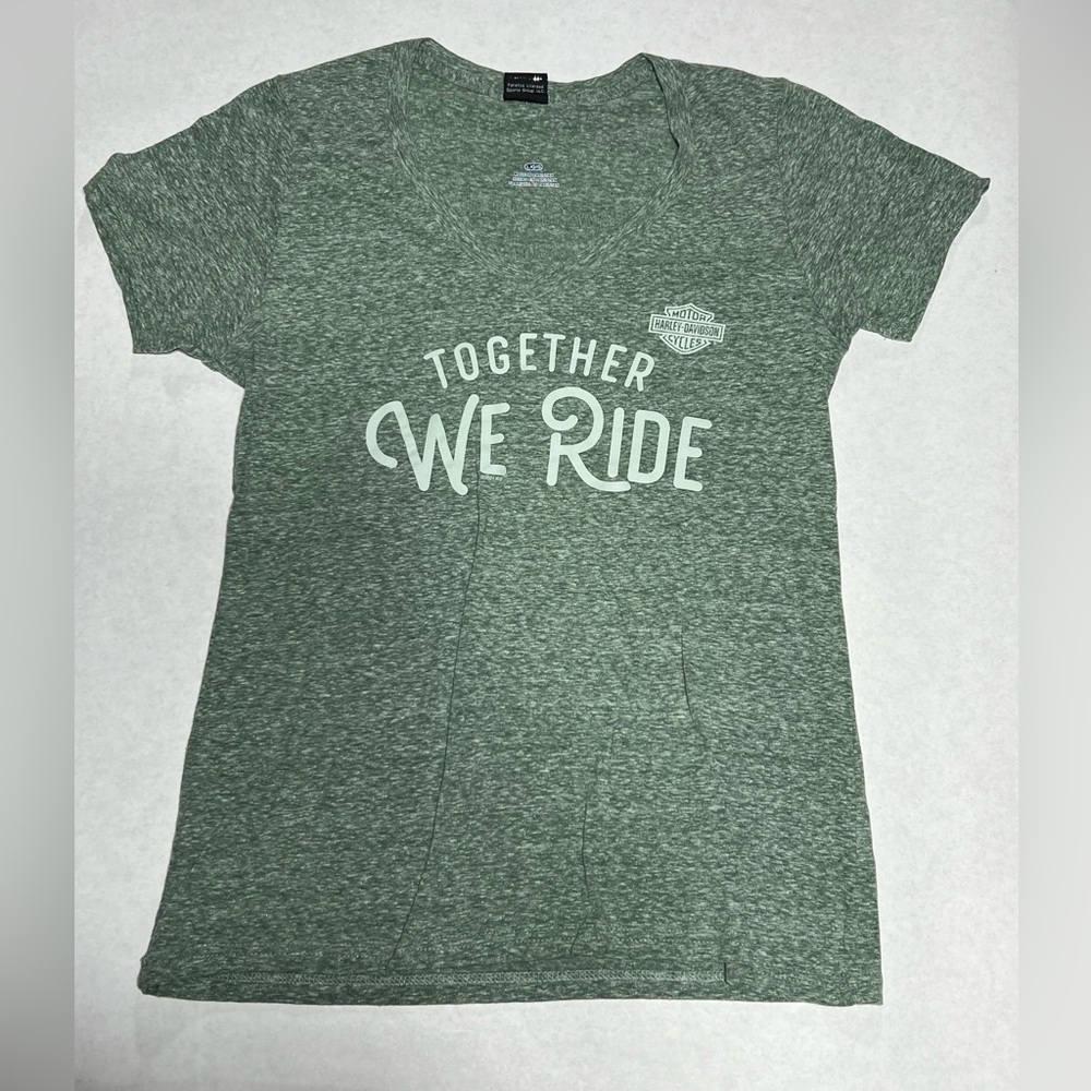 Women’s Harley Davidson Tshirt size Large